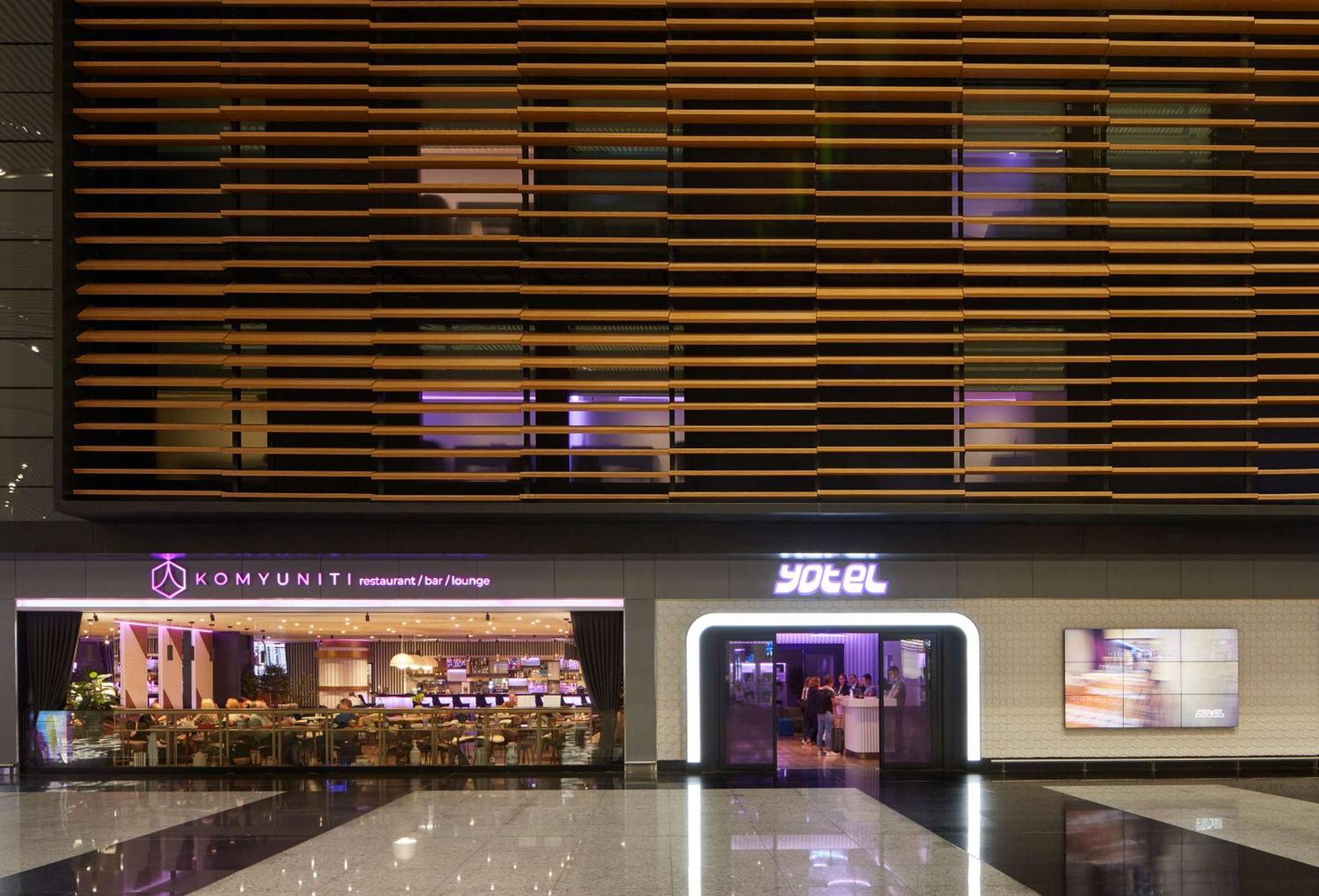 Yotel Istanbul Airport, City Entrance — Photos 2